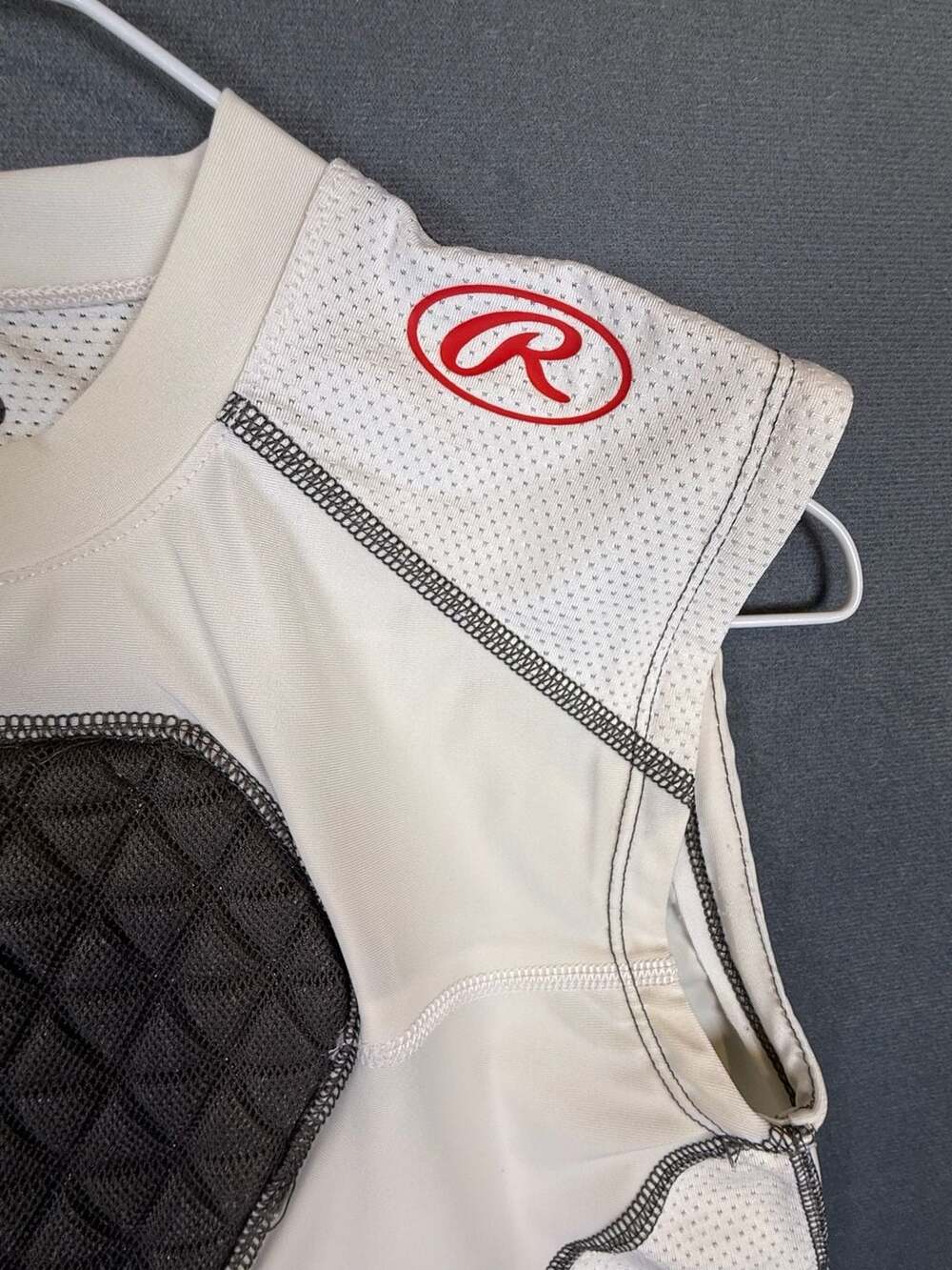 Rawlings Youth XL D-Flexion Heart Protection Compression Undershirt White Grey - Picture 4 of 6